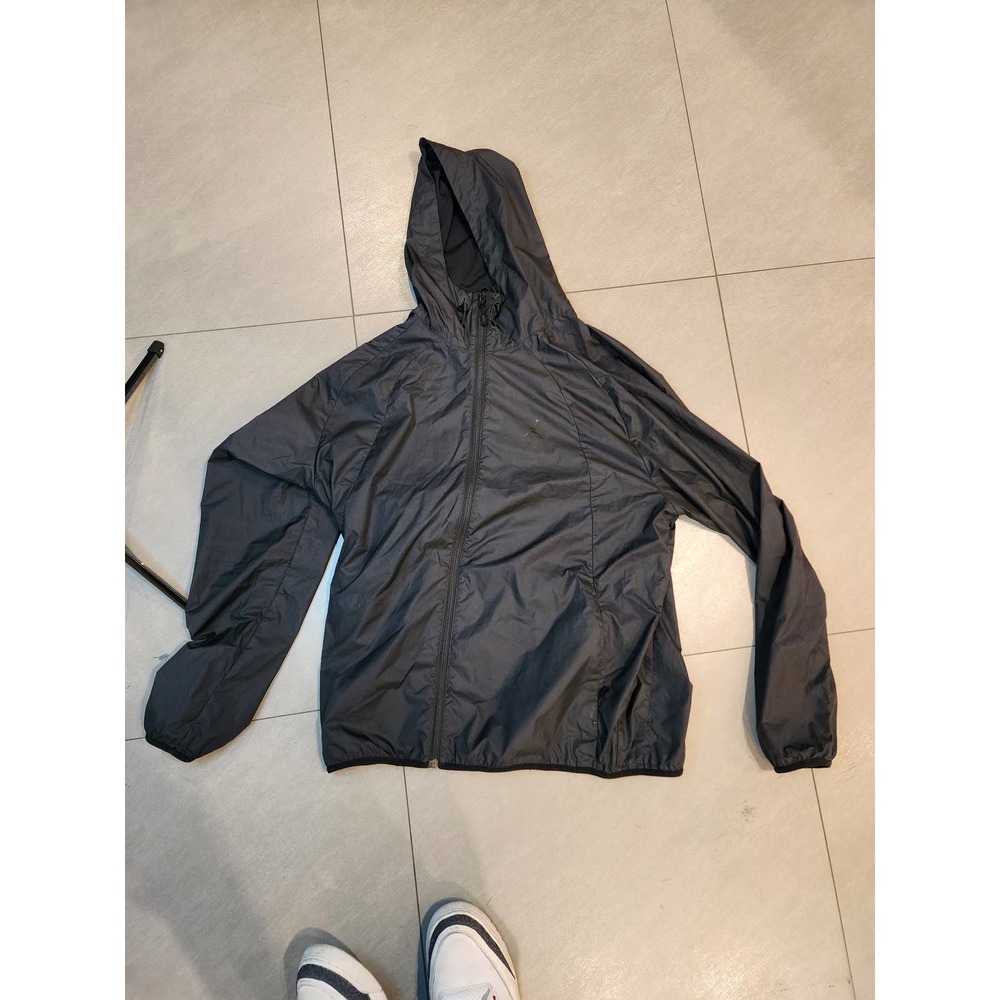 Jordan light windbreaker sz xl